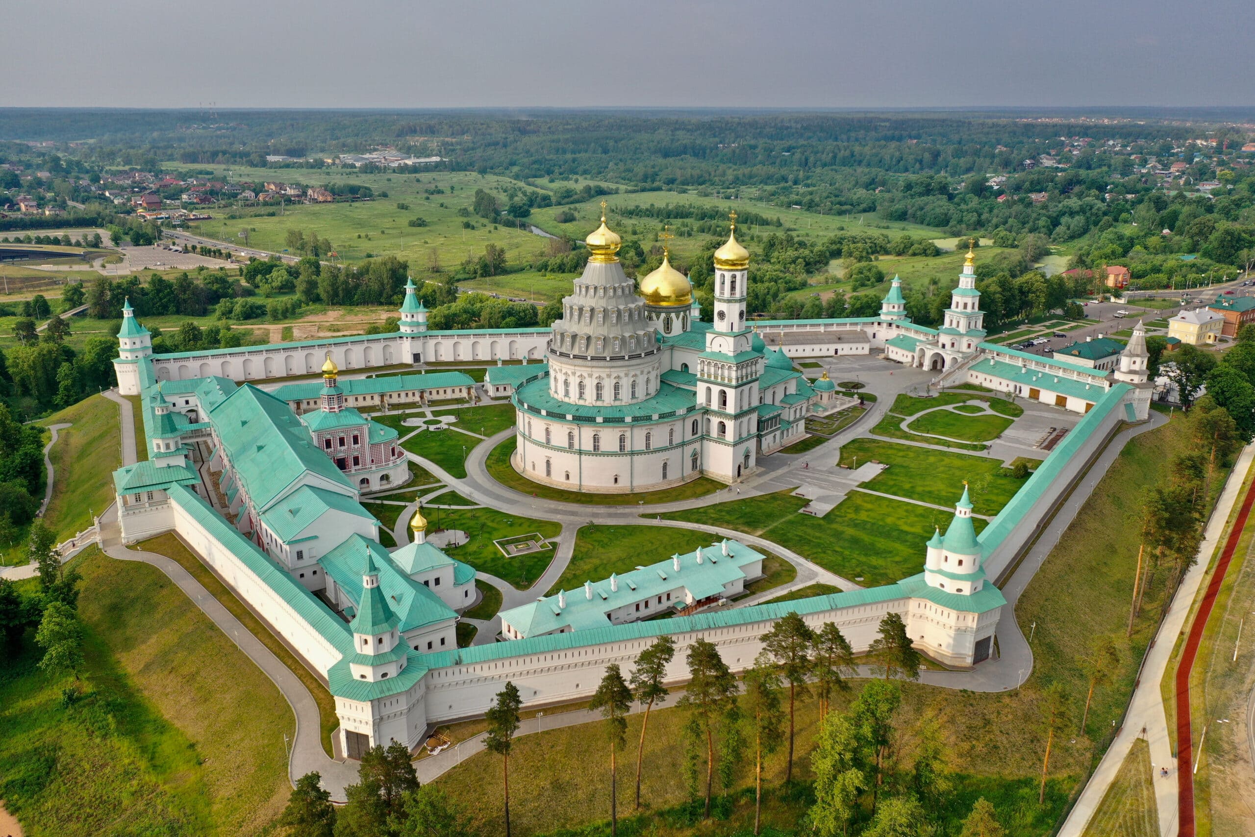 Русская Община в Истре